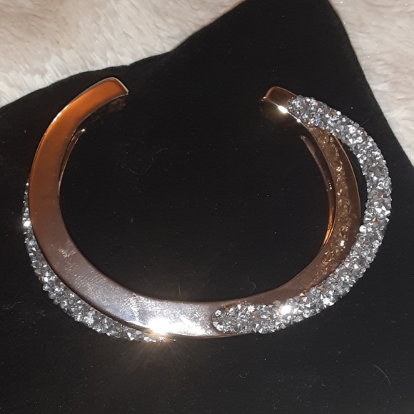 14k Rose Gold Crossover Cuff w/ Swarovski Crystals - Picture 5 of 7